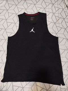(Category: ) located in . Submitted by goods_thrift (Listing ID 1462057664, Image 1). Description: .