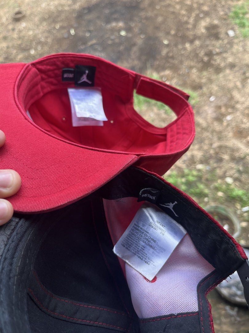 Jordan (Category: Caps & Hats) located in Manila. Submitted by manonghits.12 (Listing ID 1462086707, Image 2). Description: For sale Jordan caps for kids Pang 1 to 2 yrs old Metal logo excellent Basic logo vg conf 450+sf only sa dalawa.