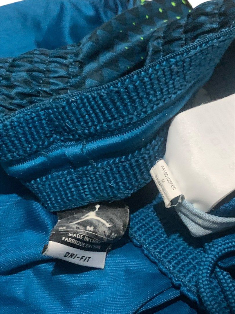 Jordan (Category: Shorts) located in Manila. Submitted by lyf_7hrift (Listing ID 1462177503, Image 3). Description: Jordan Short P450 20L 30W Dimes 10/10 Color Rate Asnew Condition.