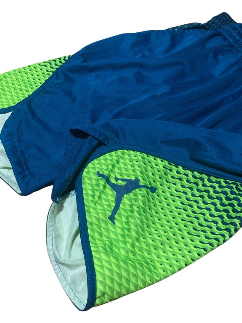 Jordan (Category: Shorts) located in Manila. Submitted by lyf_7hrift (Listing ID 1462177503, Image 2). Description: Jordan Short P450 20L 30W Dimes 10/10 Color Rate Asnew Condition.