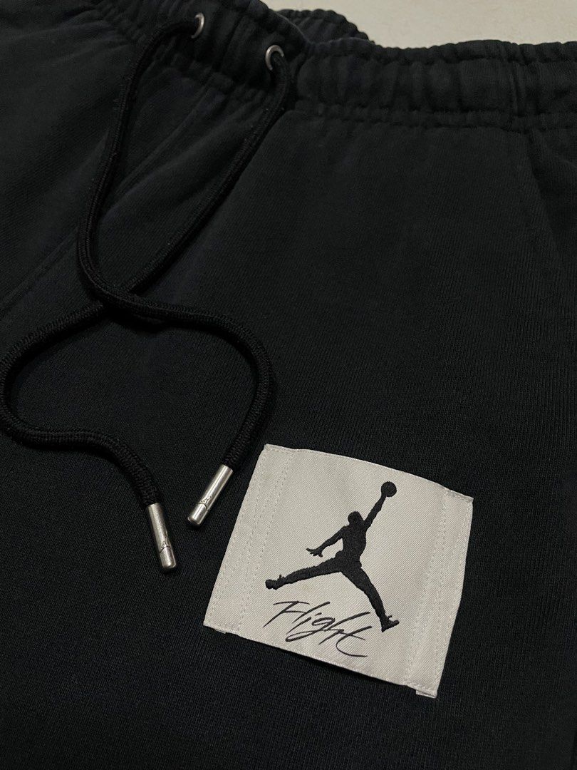 Jordan Flight Jogger Sweatpants Black Size M (Category: Joggers) located in Cebu City. Submitted by pinoclifford (Listing ID 1462041816, Image 2). Description: - Black Jordan sweatpants - Iconic Jumpman Flight logo patch on left leg - Elastic waistband with drawstring for a comfortable fit - Ribbed cuffs at the ankles - Made from 100% cotton - Great for casual wear or workouts.