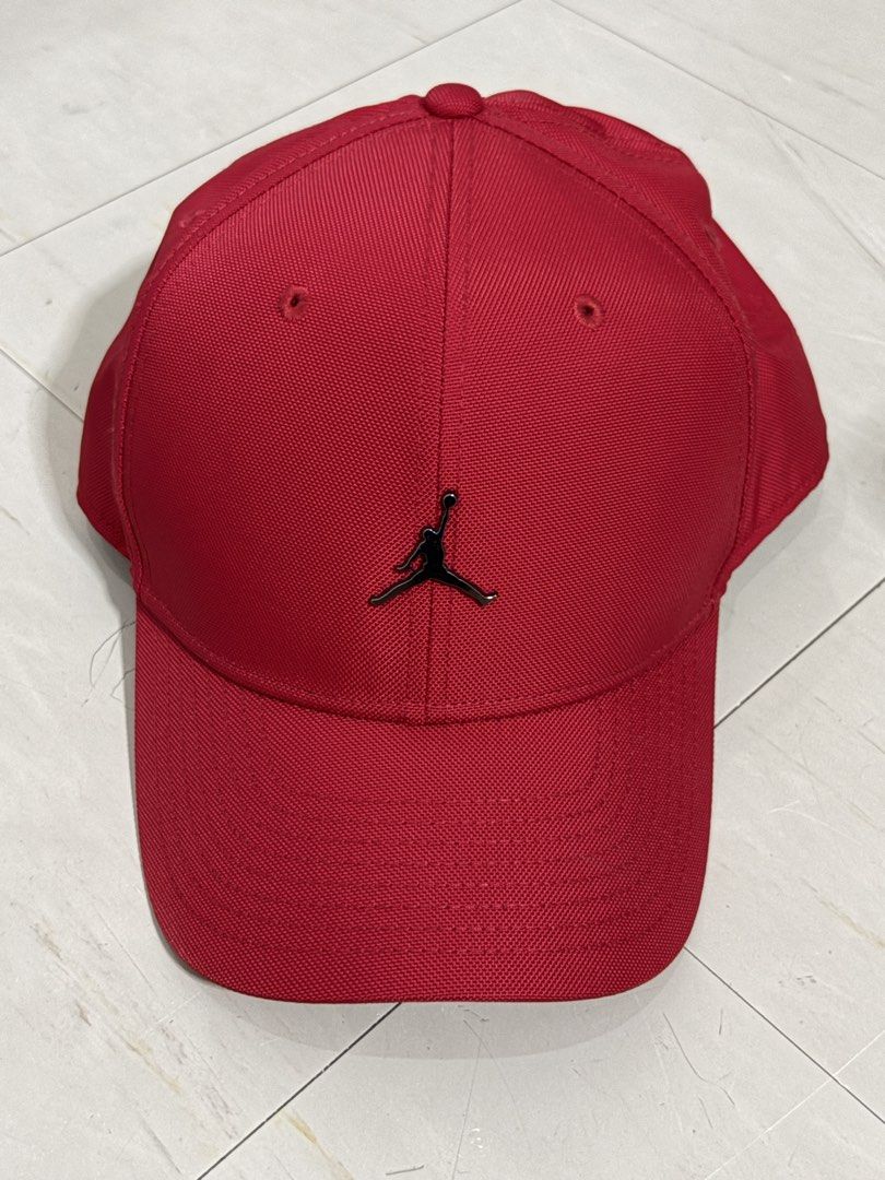 Jordan Rise Cap Red Black L/XL (Category: Caps & Hats) located in Manila. Submitted by earleacurato (Listing ID 1462182755, Image 1). Description: - Classic red Jordan cap - Features iconic black Jumpman logo on the front - Adjustable strap at the back with Jordan branding - Size: L/XL - Material: Nylon and polyester blend - Ideal for everyday wear.