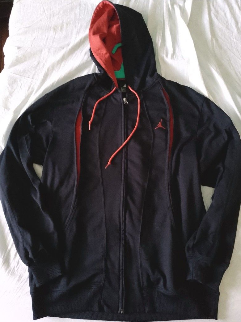Jordan zip hoodie jacket (Category: Coats, Jackets and Outerwear) located in Malabon City. Submitted by bugoy18 (Listing ID 1462124924, Image 3). Description: .