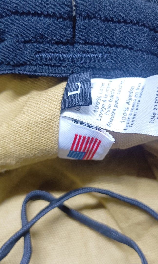 Kavu bucket hat (Category: Caps & Hats) located in General Santos City (Dadiangas). Submitted by japan-ukay (Listing ID 1462170226, Image 3). Description: .