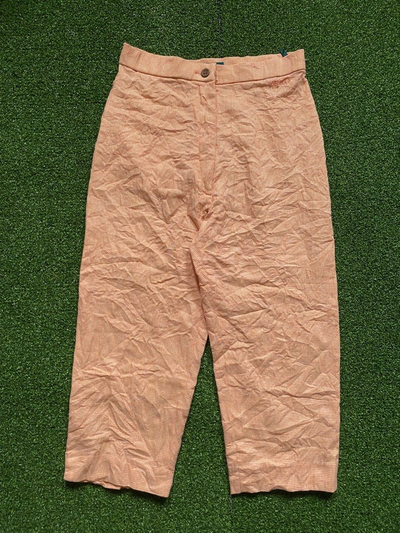 KENZO GOLF WOMENS (Category: Other Bottoms) located in Zaragoza. Submitted by kurlarances (Listing ID 1462155120, Image 1). Description: KENZO GOLF WOMENS SIZE Medium Dimes W26/32 Color rate 10/10 Condition 10/10 EXCELLENT CONDITION NO ISSUE .