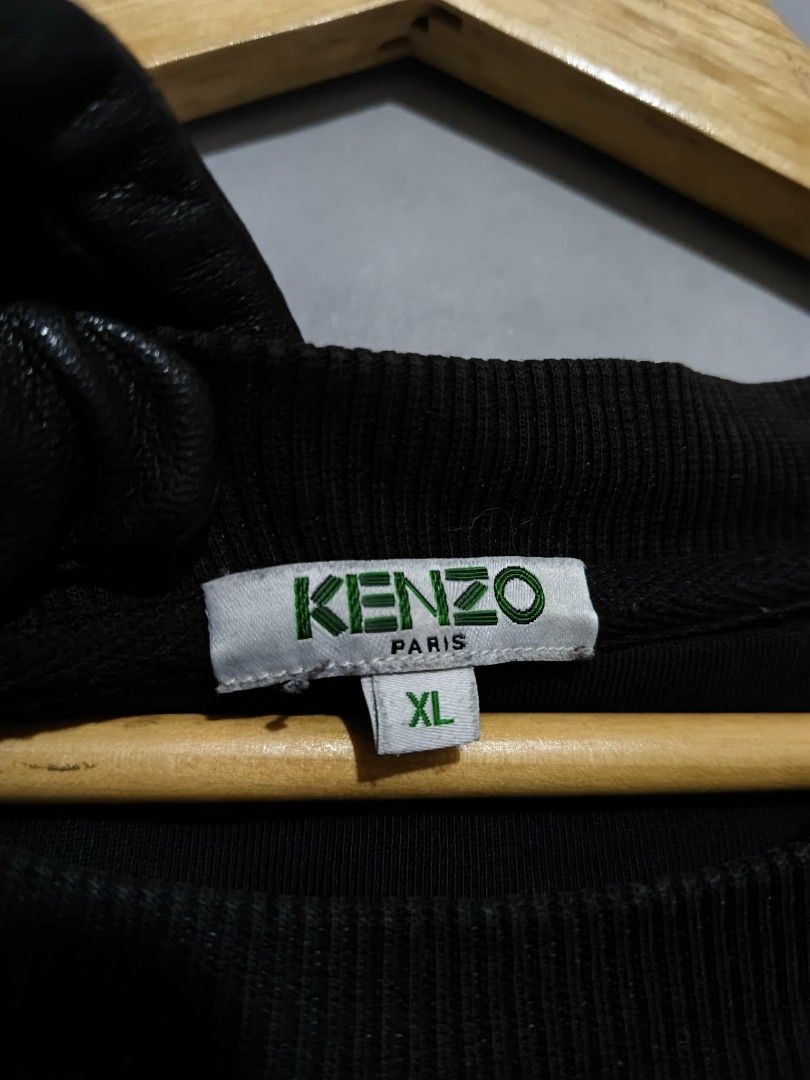 KENZO PULLOVER SWEATSHIRT (Category: Coats, Jackets and Outerwear) located in Muntinlupa City. Submitted by nofame12 (Listing ID 1462160958, Image 3). Description: 1 Very minimal pinhole PLEASE CHECK THE DETAILS OF THE ITEM ON FIRST PHOTO. LOCATION - SUCAT MUNTINLUPA CITY.
