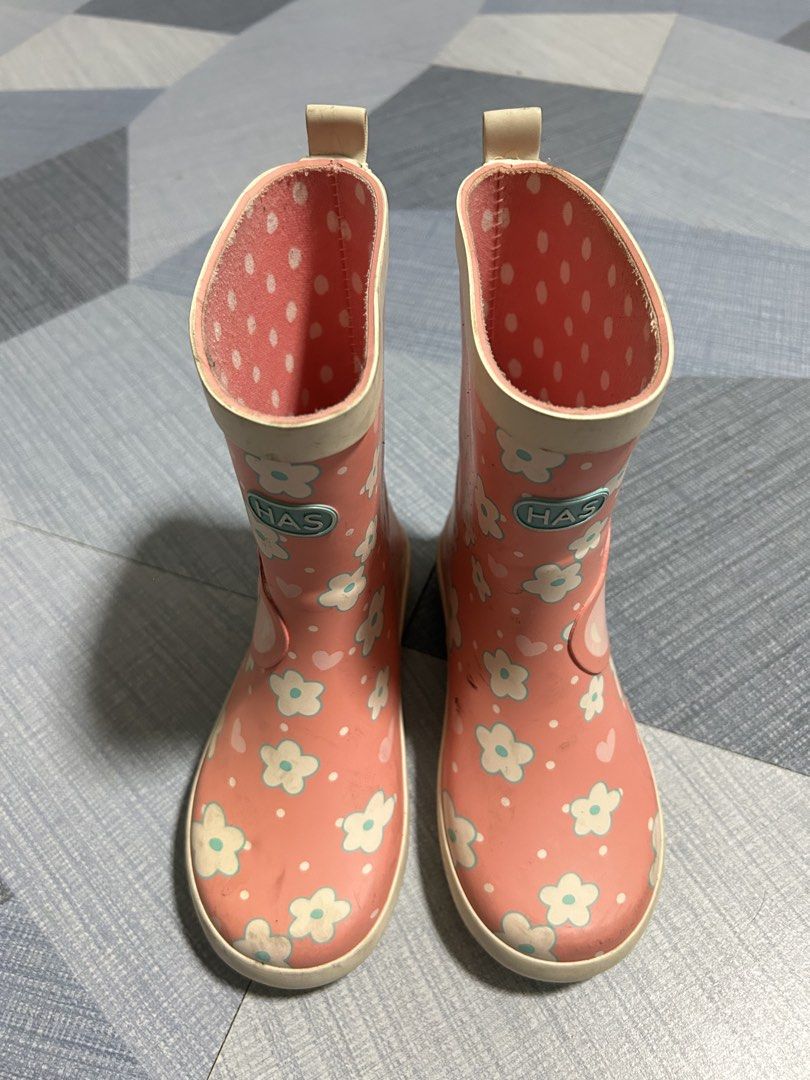 Kids Flower Rain Boots (Category: Babies & Kids Fashion) located in Quezon City. Submitted by jjsurplus_23 (Listing ID 1462203510, Image 1). Description: .