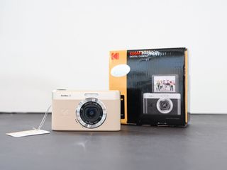 （分類：）位於 。 由 yatgyun 提交（商品編號 1462105379，圖片 1）。簡介： 。