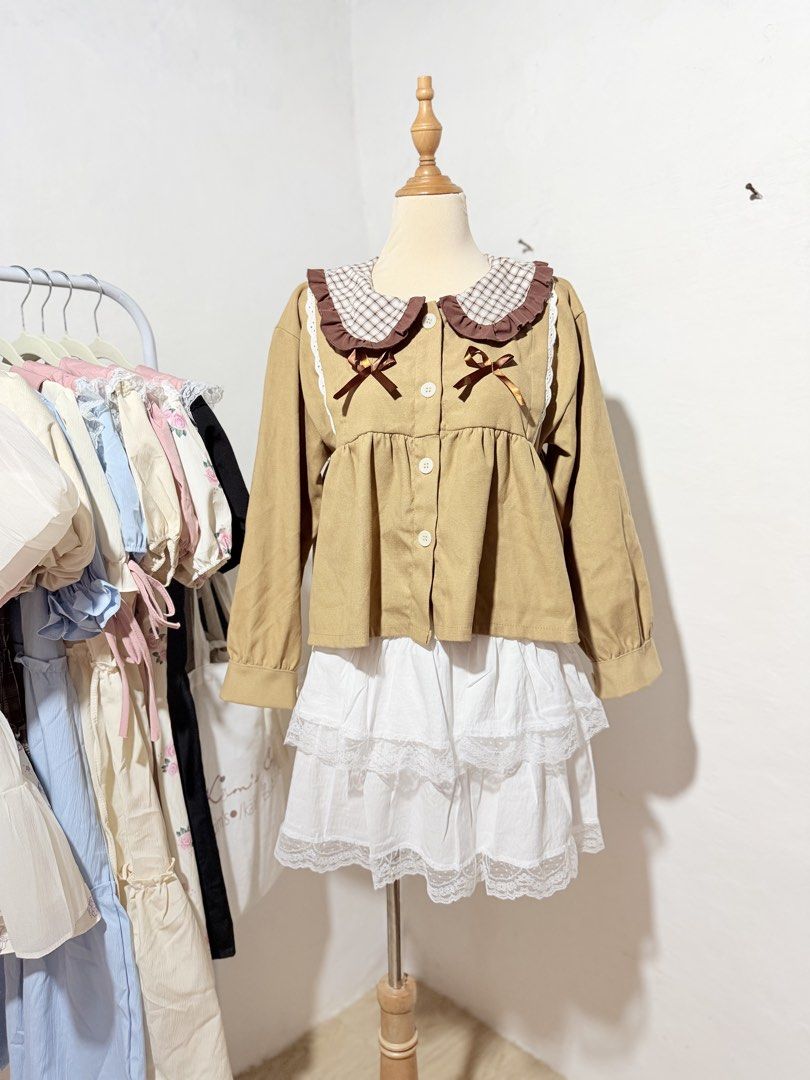 Korean Corduroy Longsleeve (Category: Longsleeves) located in Manila. Submitted by micahgn_.943 (Listing ID 1462168069, Image 1). Description: .