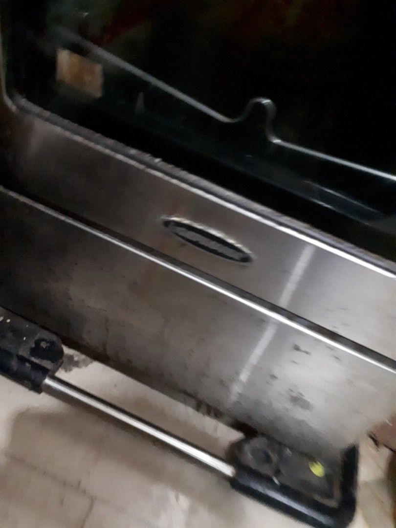 La germania oven stove working needs cleaning lang (Category: Industrial Equipment) located in Quezon City. Submitted by secretluxuryshop (Listing ID 1462260174, Image 2). Description: .