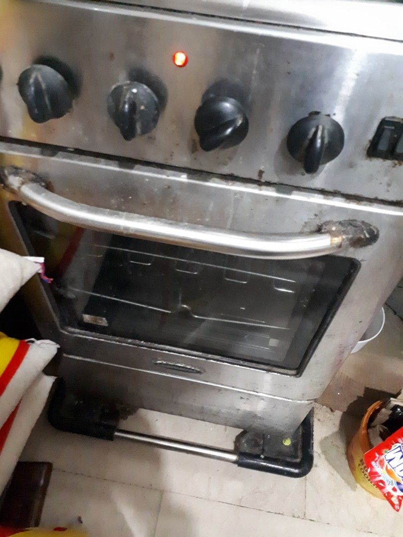 La germania oven stove working needs cleaning lang (Category: Industrial Equipment) located in Quezon City. Submitted by secretluxuryshop (Listing ID 1462260174, Image 1). Description: .