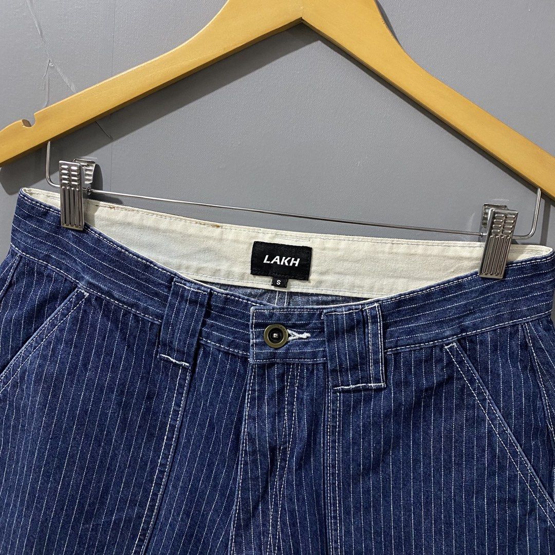 LAKH Supply Worker Denim Shorts (Category: Shorts) located in Makati City. Submitted by kendrickstuffs (Listing ID 1462221740, Image 2). Description: LAKH Supply Worker Denim Shorts Stripes Indigo Navy Small ontags 30'-32' waistline via tape measure 20.5' length 9.5' inseam No issue Verygood condition 1200 only.