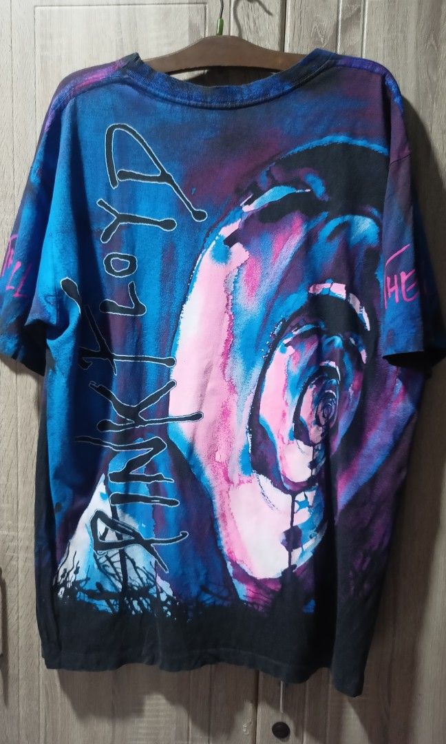 Pink Floyd "The Wall" 1994 (Category: Everything Else Others) located in Alfonso. Submitted by pastpick.ph (Listing ID 1462056943, Image 2). Description: this is so sick piece🔥💎.