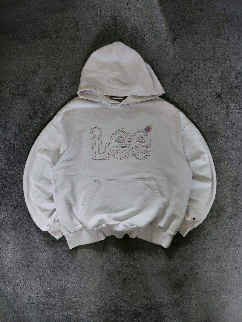 Lee Hoodie (Category: Hoodies) located in Ozamiz City. Submitted by thriftedzyll (Listing ID 1462198494, Image 1). Description: "Details" ‎Color rate: 10/10 ‎Condition: 9/10 ‎Issues: pin holes ‎ ‎"Measurements (inches)" ‎Length: 26 ‎Width: 24.5 ‎ ‎"Size" ‎M on tag - fit to L.