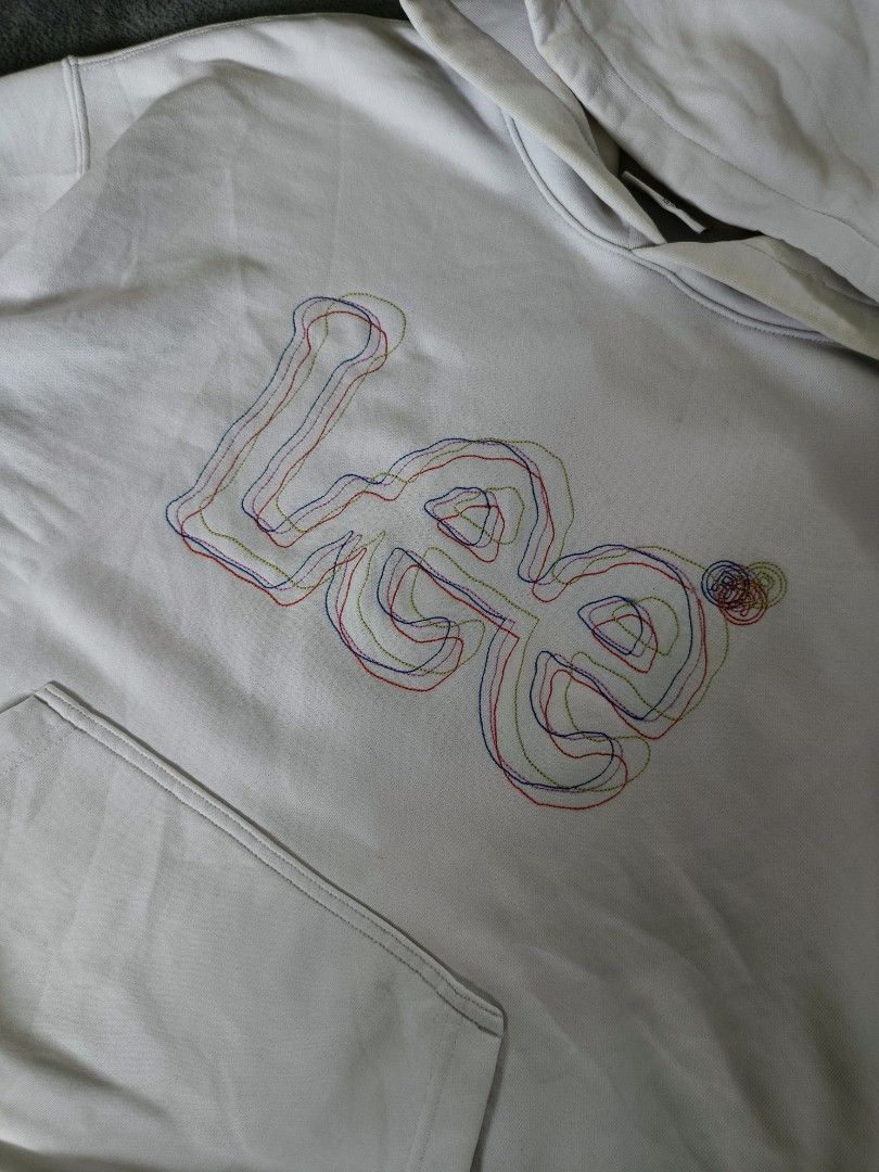 Lee Hoodie (Category: Hoodies) located in Ozamiz City. Submitted by thriftedzyll (Listing ID 1462198494, Image 3). Description: "Details" ‎Color rate: 10/10 ‎Condition: 9/10 ‎Issues: pin holes ‎ ‎"Measurements (inches)" ‎Length: 26 ‎Width: 24.5 ‎ ‎"Size" ‎M on tag - fit to L.
