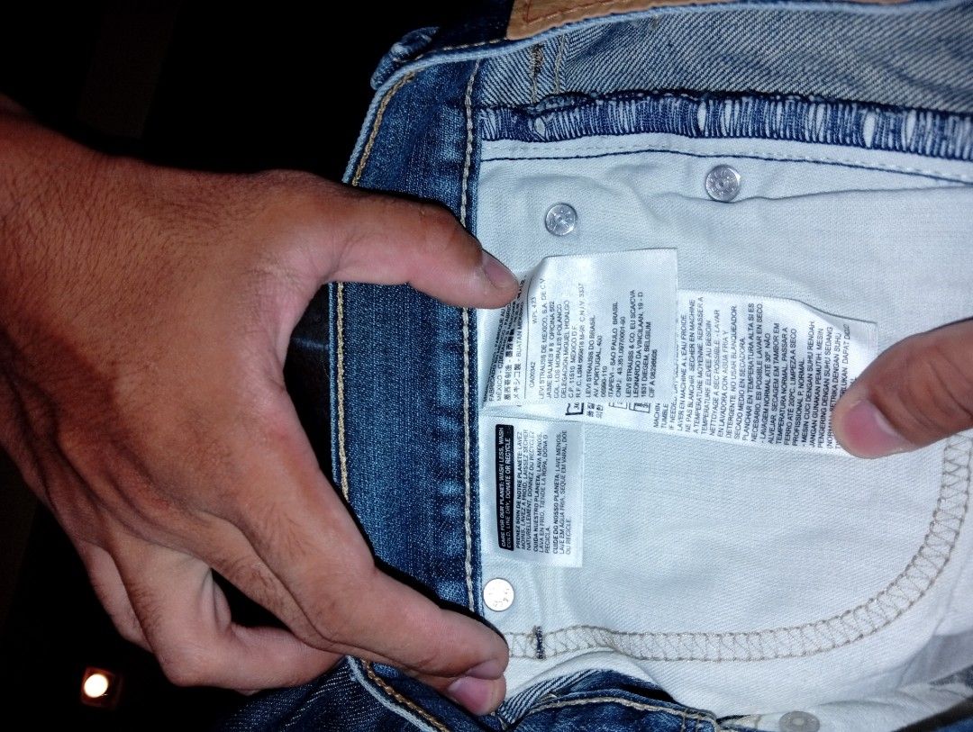 Levi's 505 Jeans W31 L32 (Category: Jeans) located in Manila. Submitted by cihkrose.12 (Listing ID 1462051153, Image 3). Description: Levi’s 505 Jeans – Almost New Condition Size: W31 L32 Regular/Straight fit Clean medium-light blue wash Leather patch still clear and intact Looks barely used / almost new Made in Mexico Very clean and well-maintained. Soft denim and ready to wear. Measurements available upon request. Shipping fee to be shouldered 
