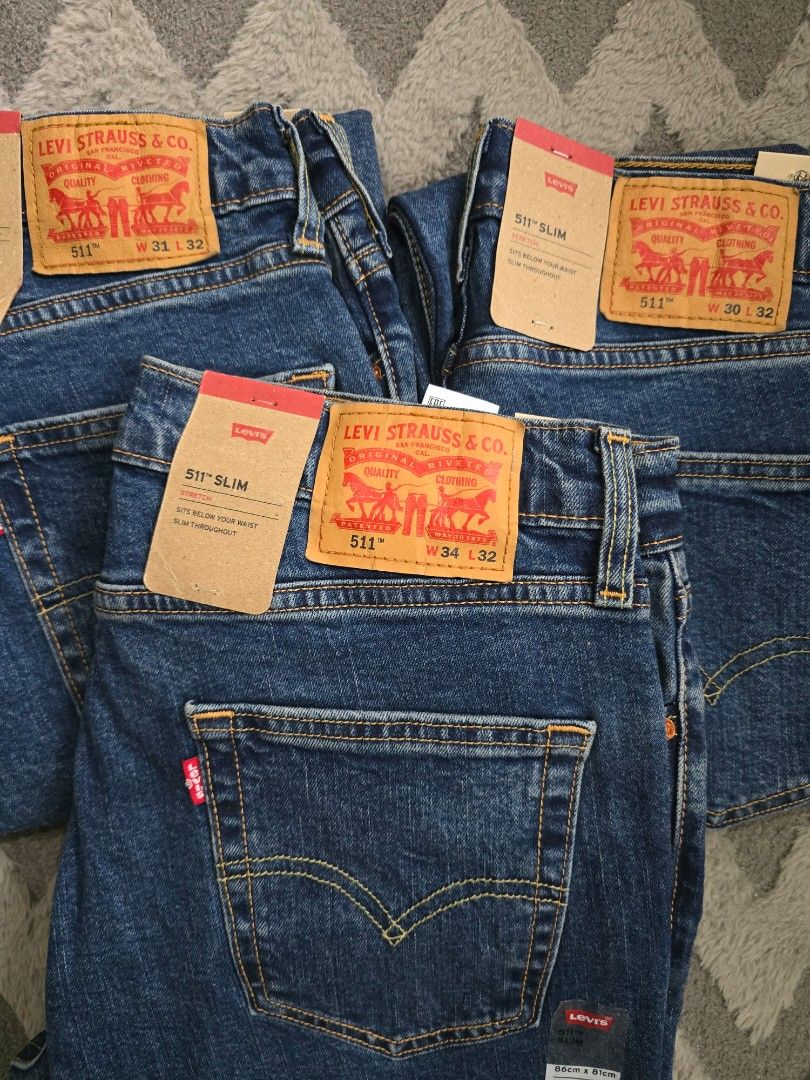 Levi's 511 Slim Fit (30,31,34) (Category: Jeans) located in Manila. Submitted by wd_closet (Listing ID 1462036433, Image 1). Description: .