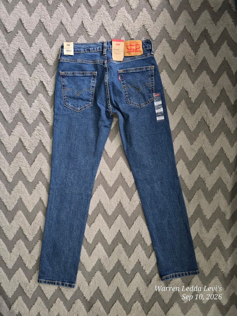 Levi's 511 Slim Fit (30,31,34) (Category: Jeans) located in Manila. Submitted by wd_closet (Listing ID 1462036433, Image 3). Description: .