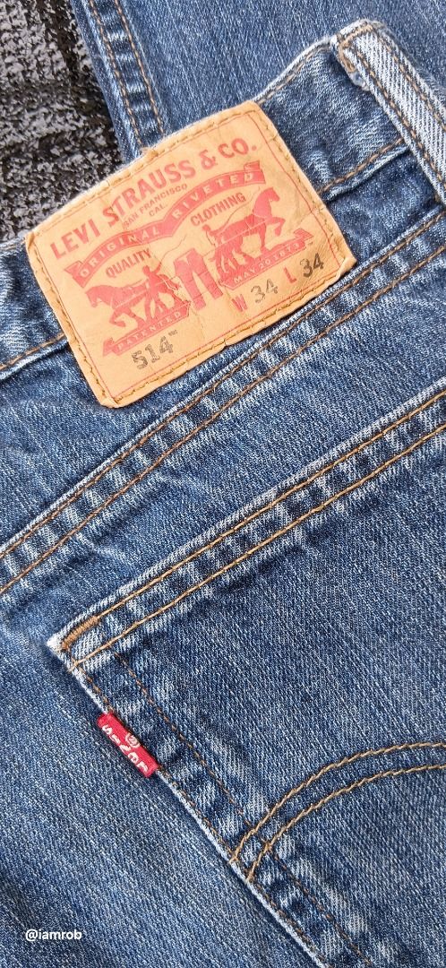 Levi's 514 (Category: Jeans) located in Baguio. Submitted by minimotors164 (Listing ID 1462202772, Image 3). Description: Levi’s 514 W34 L34 on tag (Check photos for size reference) 100% Cotton Made in Mexico Excellent used condition .