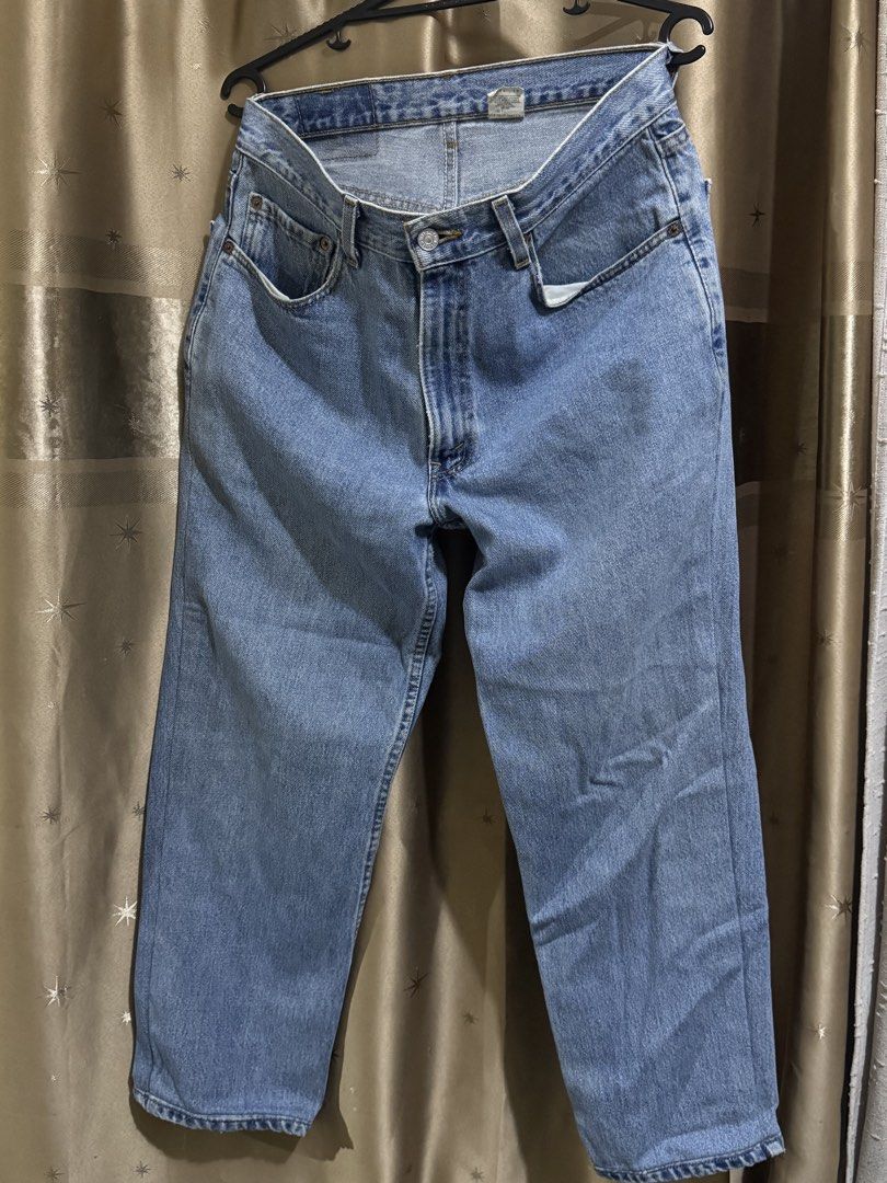 Levis 550 Relaxed Fit (Category: Jeans) located in San Jose. Submitted by lalisamanofoot50726 (Listing ID 1462235371, Image 1). Description: BER MONTHS SALE‼️ AUTHENTIC pre-loved declutterring Width 33-34 inch Length 37 inch .