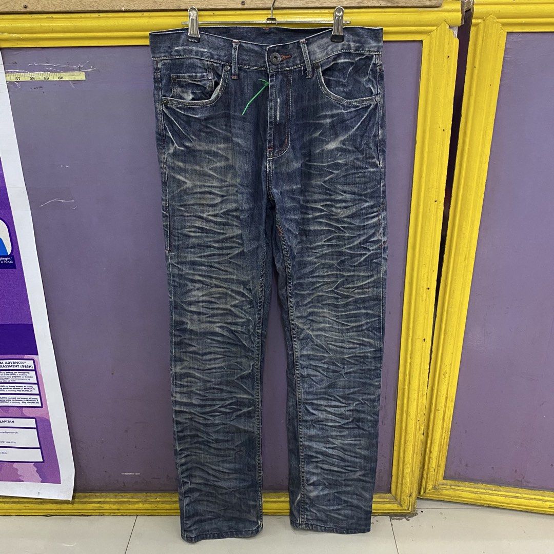 Levi's Blue Distressed Denim Pants with Red Tab (Category: Jeans) located in Imus. Submitted by kingbhatsdrygoods (Listing ID 1462101625, Image 1). Description: KingBhats HUB Please read below before inquiring or making a purchase. ✨ 👕 ITEM DETAILS (Inches): • Waist: 15.5 • Length: 42 • Flaws/Issues: brittle leather and pocket pin hole 📌 ORDER & PAYMENT RULE: • First to pay, first served. No reservations. • Payment must be fully processed and v