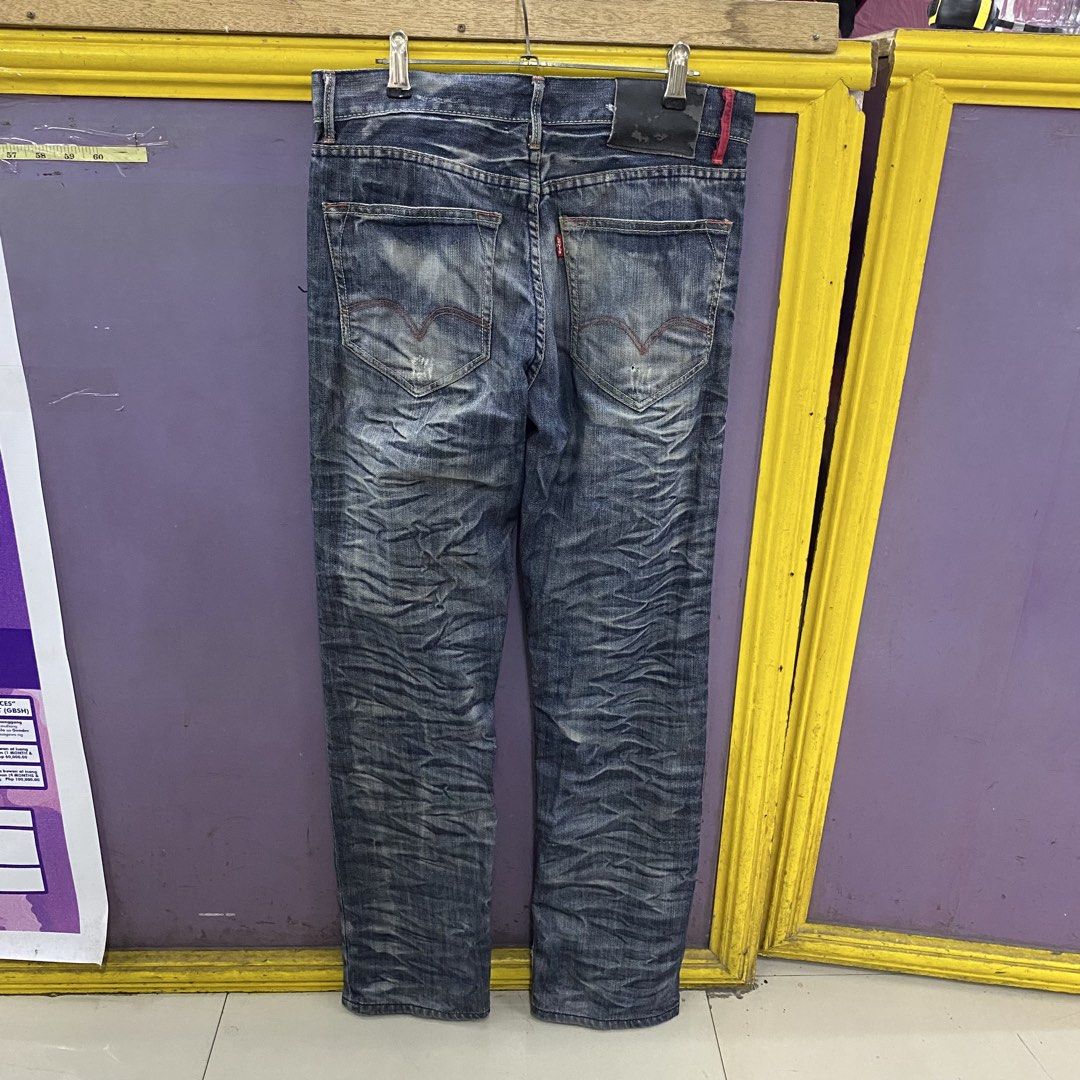 Levi's Blue Distressed Denim Pants with Red Tab (Category: Jeans) located in Imus. Submitted by kingbhatsdrygoods (Listing ID 1462101625, Image 2). Description: KingBhats HUB Please read below before inquiring or making a purchase. ✨ 👕 ITEM DETAILS (Inches): • Waist: 15.5 • Length: 42 • Flaws/Issues: brittle leather and pocket pin hole 📌 ORDER & PAYMENT RULE: • First to pay, first served. No reservations. • Payment must be fully processed and v