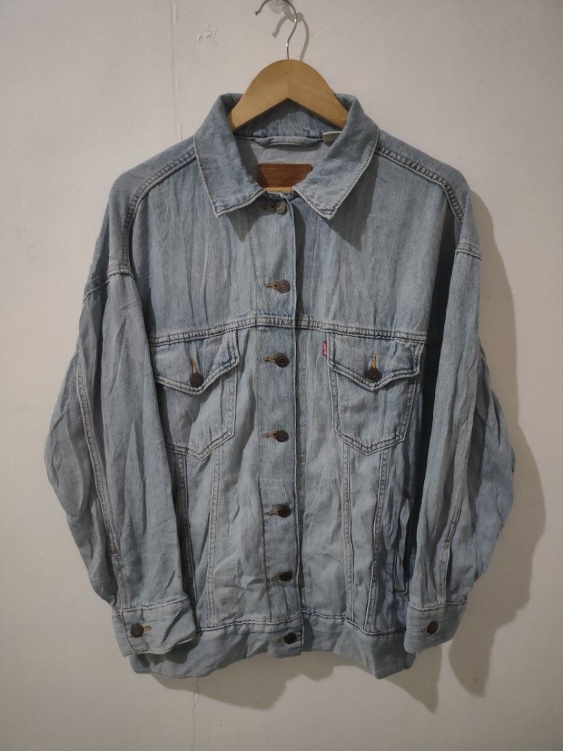 Levi's Premium Denim Jacket (Category: Coats, Jackets and Outerwear) located in Ozamiz City. Submitted by ukaygrails (Listing ID 1462165764, Image 1). Description: Excellent condition Dimes 22/28.