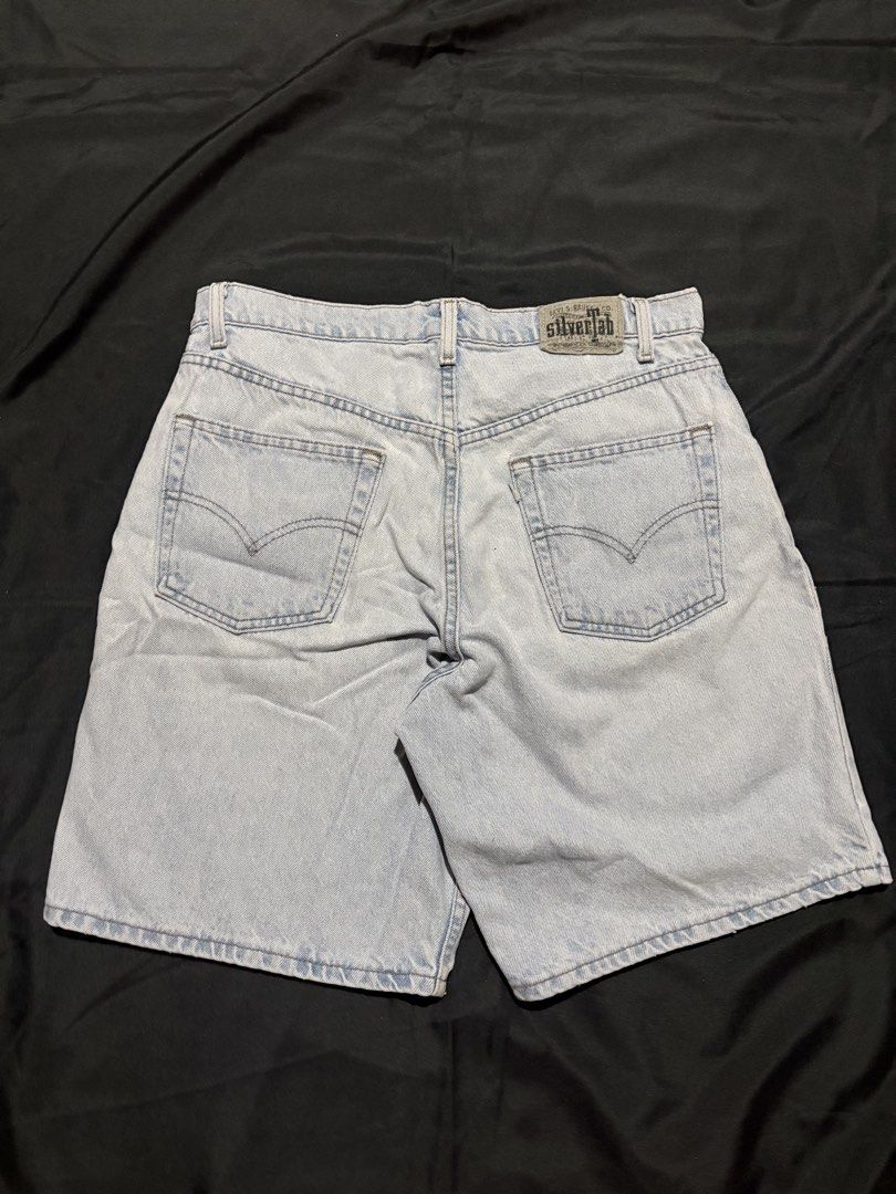 Levis Silvertab Jorts (Category: Shorts) located in Batangas. Submitted by arbyyyyy (Listing ID 1462180981, Image 2). Description: Levis Silvertab Jorts Light Wash 34 on tag W: 34 in L: 19.5 in H: 12 in.