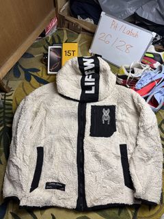 (Category: ) located in . Submitted by one9ninethrift (Listing ID 1462200672, Image 1). Description: .