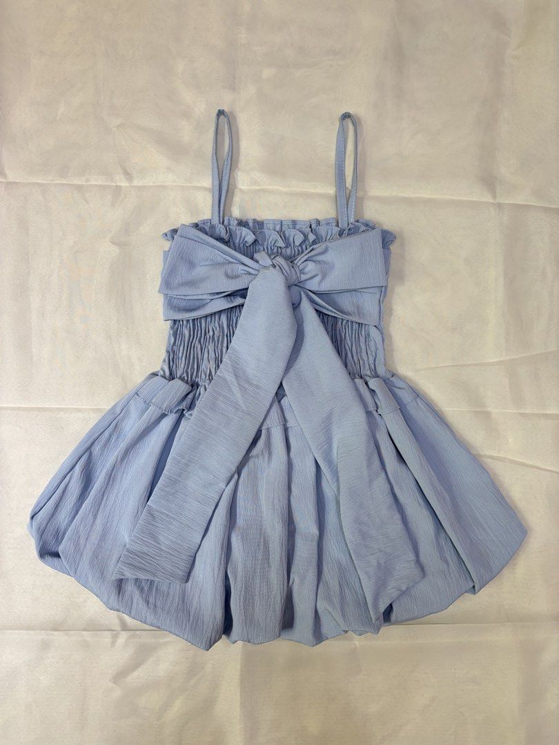 LIGHT BLUE PEPLUM TOP (Category: Sleeveless) located in Batangas. Submitted by nishiaoui_04 (Listing ID 1462142056, Image 1). Description: Condition: Good condition 📌 No visible major stains or damage 📌 Actual item is shown in the photos 📌 Size Xs - Small 📌 Worn Once 📌 Bought it from Thailand 💌 Message me for measurements or additional photos! RFS: decluttering / no longer used.