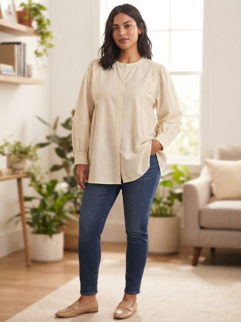 Light yellow longsleeve Blouse (Category: Blouses) located in Santa Cruz. Submitted by deenem (Listing ID 1462093737, Image 1). Description: Bust:22(44) Lenght:28.5.