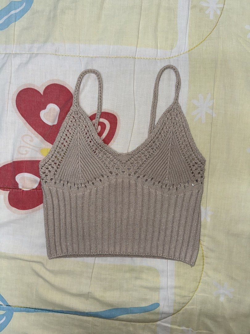 [LIKE NEW] Terranova Sparkly Tank Top (Category: Others Tops) located in Malabon City. Submitted by yongbokbrownies (Listing ID 1462135722, Image 1). Description: 📝 Too small on me 💲MOP: GoTyme.