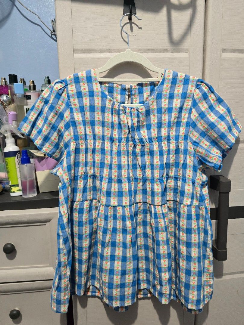 Linen Doll Top (Category: Longsleeves) located in Quezon City. Submitted by dinesaur (Listing ID 1462259699, Image 1). Description: .