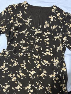 (Category: ) located in . Submitted by jannine_closet (Listing ID 1462182808, Image 1). Description: .