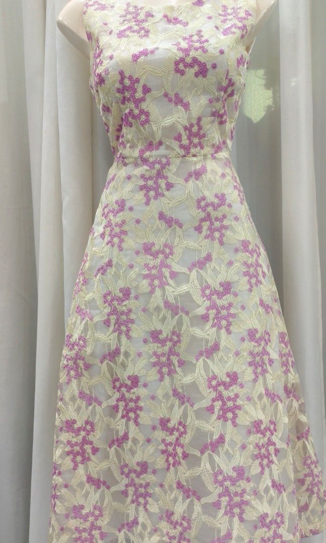 Long cream flower dress (Category: Dresses) located in Quezon City. Submitted by david_clothing (Listing ID 1462132805, Image 1). Description: good for any casual or any event.