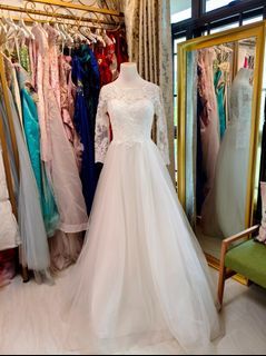 (Category: ) located in . Submitted by emporiumwedding (Listing ID 1462120177, Image 1). Description: .