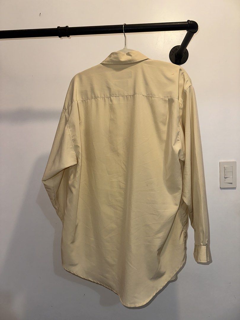 Long sleeves polo (Category: Formal Shirts) located in Taguig. Submitted by juansevie143 (Listing ID 1462178003, Image 2). Description: Long sleeves polo in Beige. Size medium. note: some buttons on the placket are hidden. Only one is shown..
