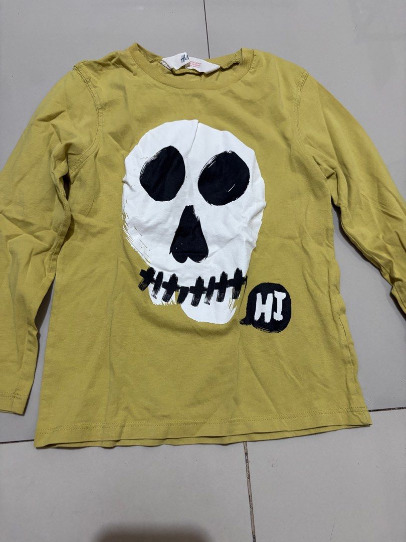 Longsleeve H&M (Category: Babies & Kids Fashion) located in Quezon City. Submitted by nissymara (Listing ID 1462198590, Image 1). Description: .