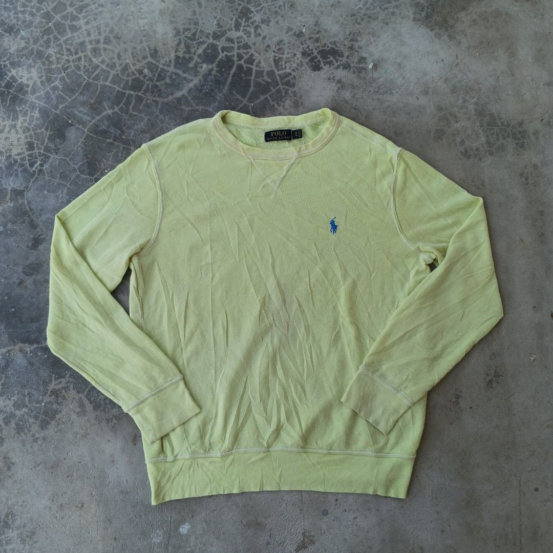 Longsleeve RL (Category: Luxury Apparel) located in Mati. Submitted by thrift_vibes (Listing ID 1462140918, Image 1). Description: Excellent Condition.