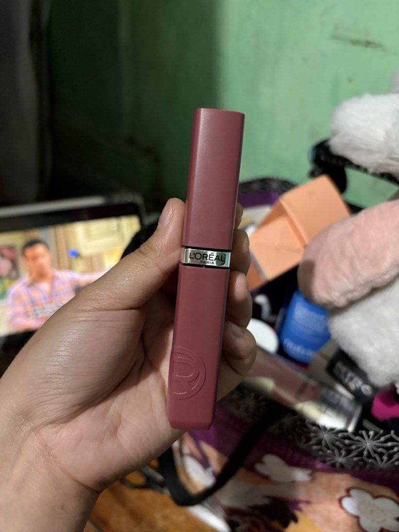 Loreal Paris Lipstick (Category: Makeup) located in Quezon City. Submitted by berrystrawng (Listing ID 1462111992, Image 1). Description: used once only rfs: affiliate.