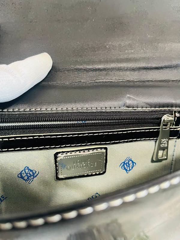 LOUIS QUATORZE KILI BAG (Category: Luxury Bags & Wallets) located in Tacurong. Submitted by pearlitas_ukay (Listing ID 1462050116, Image 3). Description: LOUIS QUATORZE CHAIN KILI BAG •excellent •small •Guaranteed Durable 📌Thrifted • UkayUkay.