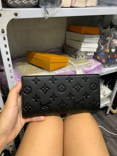 (Category: ) located in . Submitted by _prettysimplecollection (Listing ID 1462218905, Image 1). Description: .
