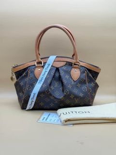 (Category: ) located in . Submitted by fashion_islife12 (Listing ID 1462111673, Image 1). Description: .