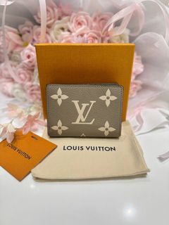 (Category: ) located in . Submitted by stylishtalk (Listing ID 1462053819, Image 1). Description: .