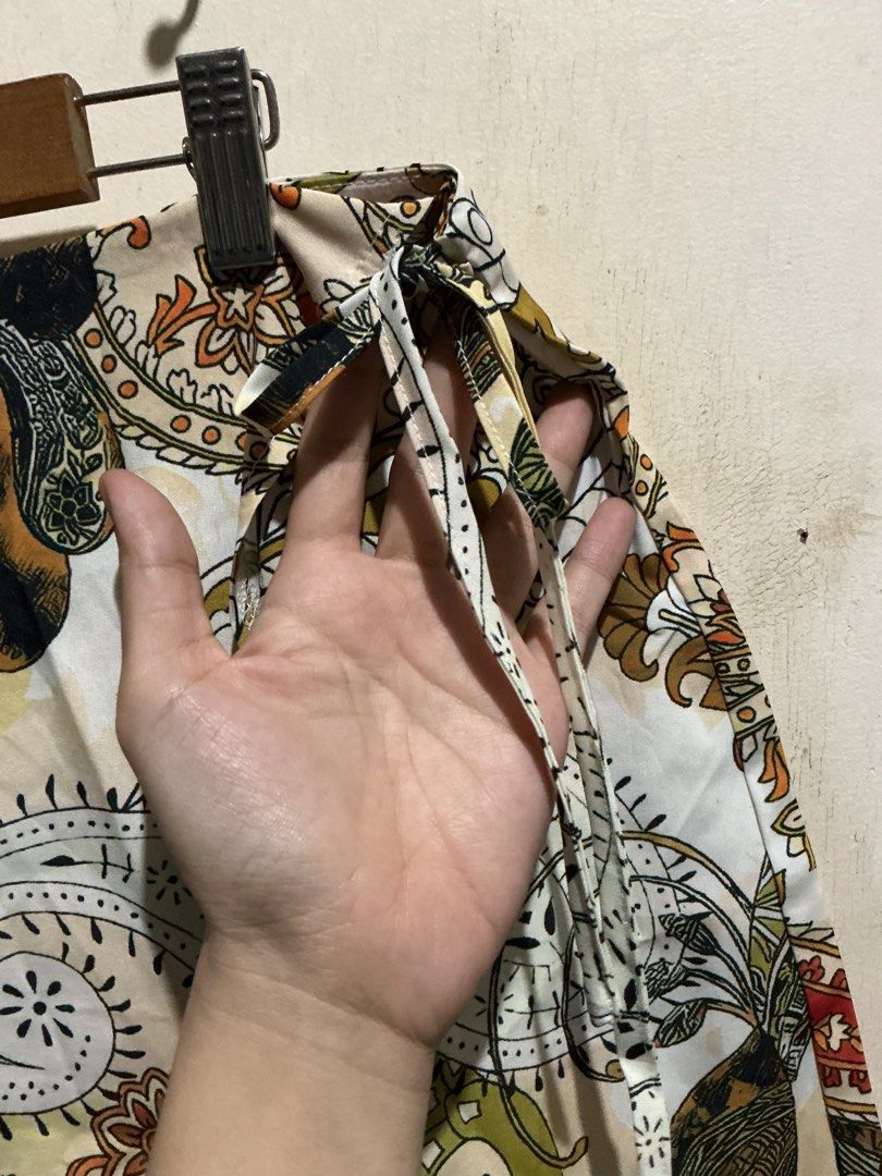 LOVITO SKORT (Category: Shorts) located in Dagupan City. Submitted by trendies_collection (Listing ID 1462071298, Image 2). Description: Brand new with pouch and hang tag Large on tag, 31-32 inches waistline Zipper sa gilid No issue.