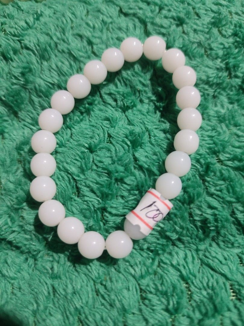 Lucky Charm bracelet (Category: Bracelets) located in Pagadian. Submitted by shielaso (Listing ID 1462066736, Image 3). Description: 100 each.