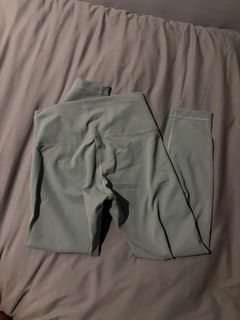 (Category: ) located in . Submitted by shopsoph (Listing ID 1462150654, Image 1). Description: .
