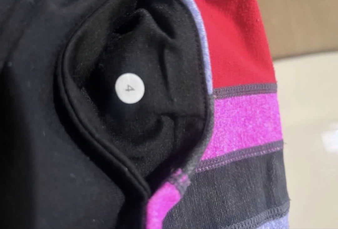 Lululemon leggings (Category: Activewear) located in Manila. Submitted by ctfashion_ (Listing ID 1462055738, Image 3). Description: Dot 4 Xs Lululemon from US.