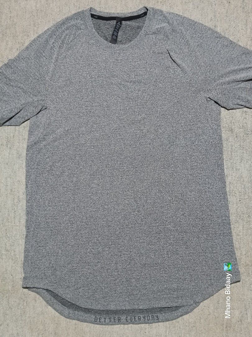 Lululemon Men's Drysense Shirt Grey Size Large (Category: Tshirts & Polo Shirts ) located in Valencia. Submitted by mhano_bidaay_outdoors_218 (Listing ID 1462183858, Image 2). Description: - Lululemon Drysense Shirt - Color: Grey - Size: Men's Large - Chest Width: 20 inches - Length: 29.5 inches - Ideal for: Workouts or casual wear - Condition: Good as new.