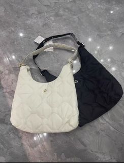 （分類：）位於 。 由 keen-336 提交（商品編號 1462081775，圖片 1）。簡介： 。